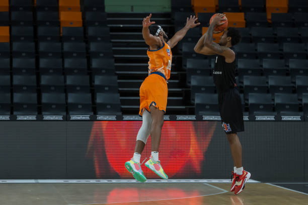 比赛中的战 比赛中的战