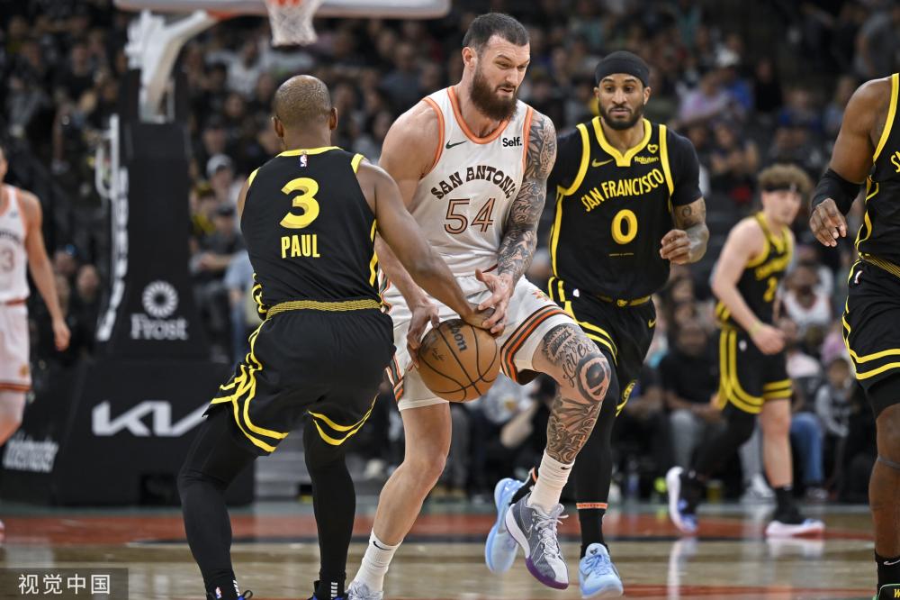 他是本赛季 他是本赛季