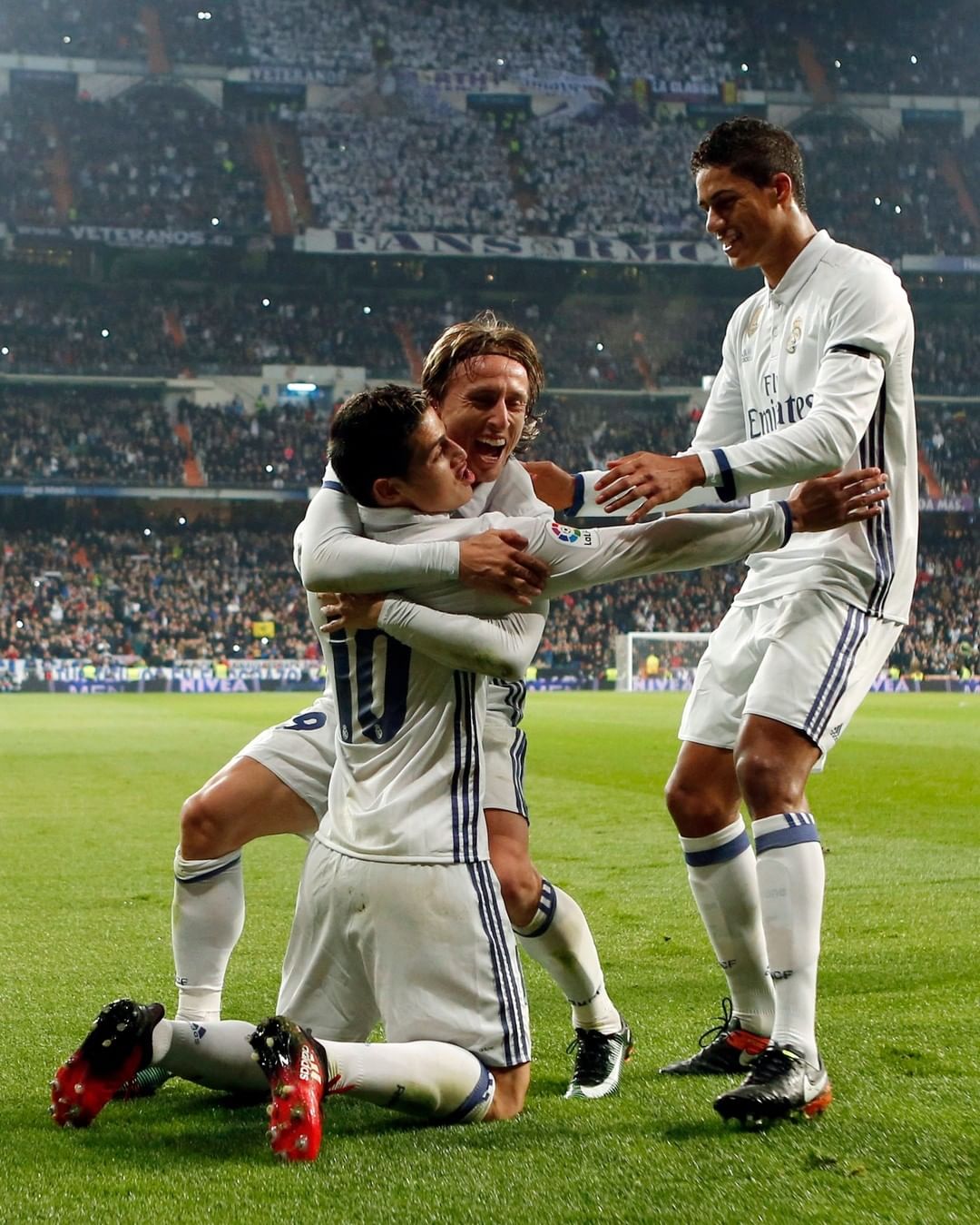 总是紧密相 总是紧密相